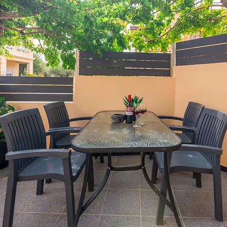 Lv Home: A Living Experience ! *