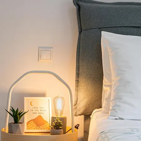 Διαμέρισμα Lv Home: A Living Experience !