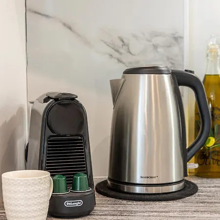 Lv Home: A Living Experience ! Lejlighed