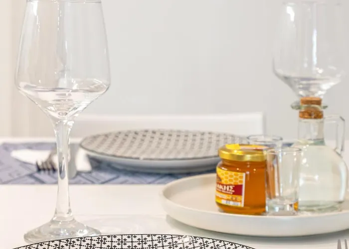 Lv Home: A Living Experience ! شقة *